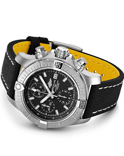 Breitling Avenger Chronograph 43 A13385101B1X1